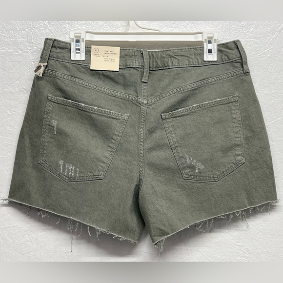 WOMEN'S High-Rise Midi Jean Shorts - Universal Thread - 12 - Picture 5 of 12